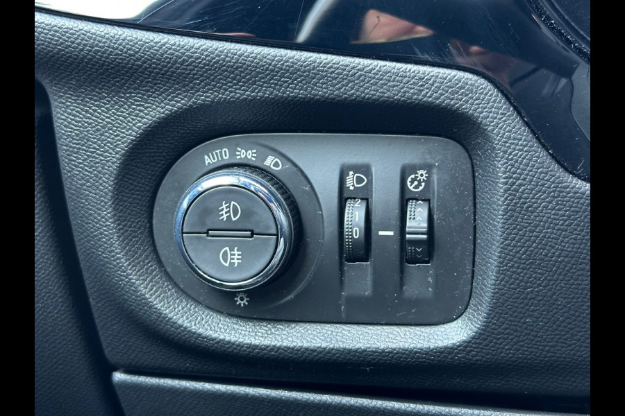 Opel Corsa 1.2 GS Line Automaat Leer Navi Camera Carplay