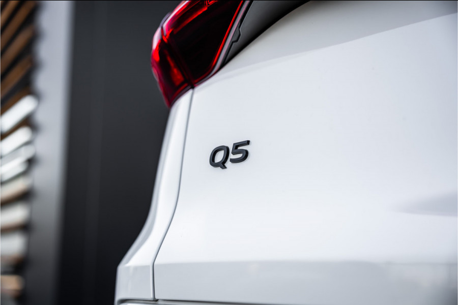 Audi Q5 Sportback 2.0 TFSI e-hybrid quattro S edition - Tech Plus | Panorama | S Line | 360 Camera