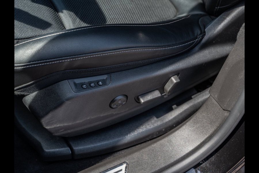 Opel Grandland 1.6 Turbo Plug-In Hybrid 4x4 Ultimate | Surround View | Ventilatie | Memory | BTW