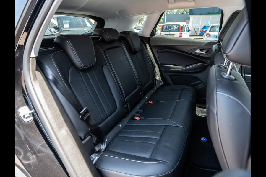 Opel Grandland 1.6 Turbo Plug-In Hybrid 4x4 Ultimate | Surround View | Ventilatie | Memory | BTW