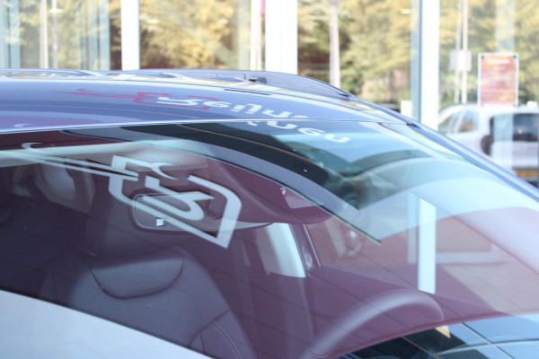 Jeep Compass 4xe 240PK Plug-in Hybrid ELECTRIC SUMMIT | LEDEREN BEKLEDING | STOEL VENTILATIE | STOEL/STUUR VERWARMING | VOORSTOELEN ELEKTRISCH VERSTELBAAR MET GEHEUGEN FUNCTIE OP DE BESTUURDERSSTOEL | ELEKTRISCH BEDIENBARE ACHTERKLEP | NAVIGATIE | DRAADLOZE APPLE CARPLAY/ANDROID AUTO | DRAADLOZE TELEFOONLADER | DAB+ RADIO | ACHTERUITRIJ CAMERA |  19" LICHTMETALEN VELGEN | FULL LED KOPLAMPEN | PARKEERSENSOREN VOOR + ACHTER | KEYLESS ENTRY/START |