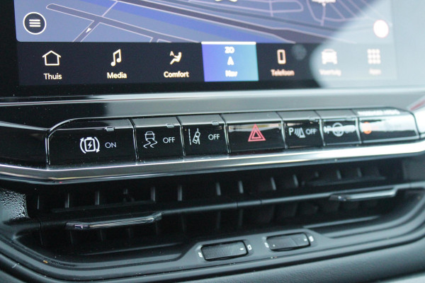 Jeep Compass 4xe 240PK Plug-in Hybrid ELECTRIC SUMMIT | LEDEREN BEKLEDING | STOEL VENTILATIE | STOEL/STUUR VERWARMING | VOORSTOELEN ELEKTRISCH VERSTELBAAR MET GEHEUGEN FUNCTIE OP DE BESTUURDERSSTOEL | ELEKTRISCH BEDIENBARE ACHTERKLEP | NAVIGATIE | DRAADLOZE APPLE CARPLAY/ANDROID AUTO | DRAADLOZE TELEFOONLADER | DAB+ RADIO | ACHTERUITRIJ CAMERA |  19" LICHTMETALEN VELGEN | FULL LED KOPLAMPEN | PARKEERSENSOREN VOOR + ACHTER | KEYLESS ENTRY/START |