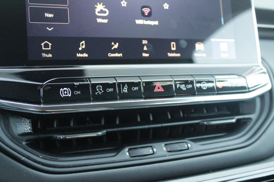 Jeep Compass 4xe 240PK Plug-in Hybrid ELECTRIC SUMMIT | LEDEREN BEKLEDING | STOEL VENTILATIE | STOEL/STUUR VERWARMING | VOORSTOELEN ELEKTRISCH VERSTELBAAR MET GEHEUGEN FUNCTIE OP DE BESTUURDERSSTOEL | ELEKTRISCH BEDIENBARE ACHTERKLEP | NAVIGATIE | DRAADLOZE APPLE CARPLAY/ANDROID AUTO | DRAADLOZE TELEFOONLADER | DAB+ RADIO | ACHTERUITRIJ CAMERA |  19" LICHTMETALEN VELGEN | FULL LED KOPLAMPEN | PARKEERSENSOREN VOOR + ACHTER | KEYLESS ENTRY/START |
