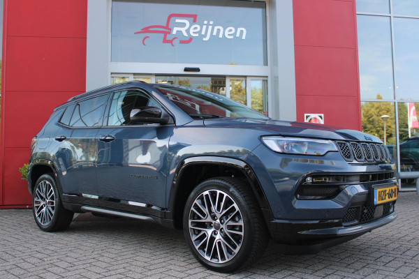Jeep Compass 4xe 240PK Plug-in Hybrid ELECTRIC SUMMIT | LEDEREN BEKLEDING | STOEL VENTILATIE | STOEL/STUUR VERWARMING | VOORSTOELEN ELEKTRISCH VERSTELBAAR MET GEHEUGEN FUNCTIE OP DE BESTUURDERSSTOEL | ELEKTRISCH BEDIENBARE ACHTERKLEP | NAVIGATIE | DRAADLOZE APPLE CARPLAY/ANDROID AUTO | DRAADLOZE TELEFOONLADER | DAB+ RADIO | ACHTERUITRIJ CAMERA |  19" LICHTMETALEN VELGEN | FULL LED KOPLAMPEN | PARKEERSENSOREN VOOR + ACHTER | KEYLESS ENTRY/START |