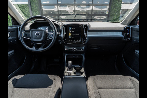 Volvo XC40 1.5 T4 211PK Recharge Momentum | Carplay | Camera | Dealer Ond.