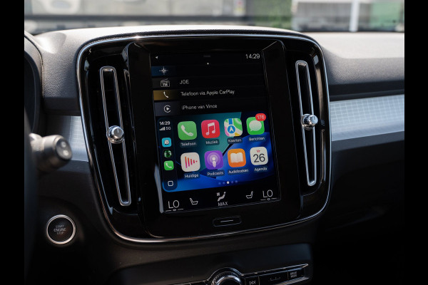 Volvo XC40 1.5 T4 211PK Recharge Momentum | Carplay | Camera | Dealer Ond.