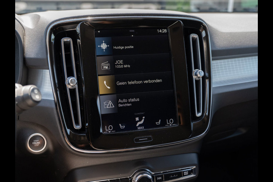 Volvo XC40 1.5 T4 211PK Recharge Momentum | Carplay | Camera | Dealer Ond.