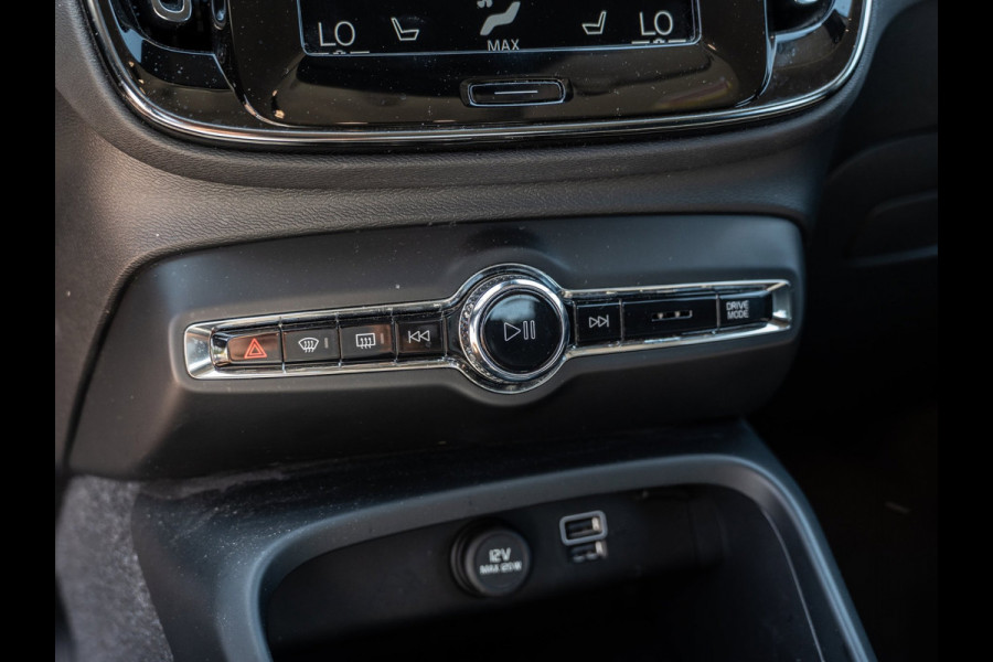 Volvo XC40 1.5 T4 211PK Recharge Momentum | Carplay | Camera | Dealer Ond.