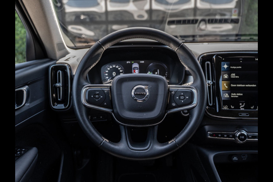 Volvo XC40 1.5 T4 211PK Recharge Momentum | Carplay | Camera | Dealer Ond.