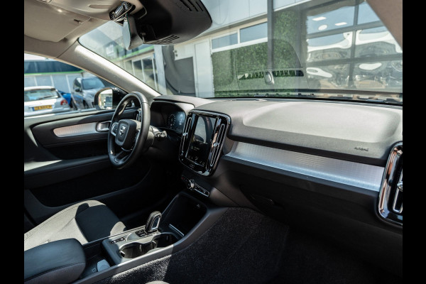 Volvo XC40 1.5 T4 211PK Recharge Momentum | Carplay | Camera | Dealer Ond.