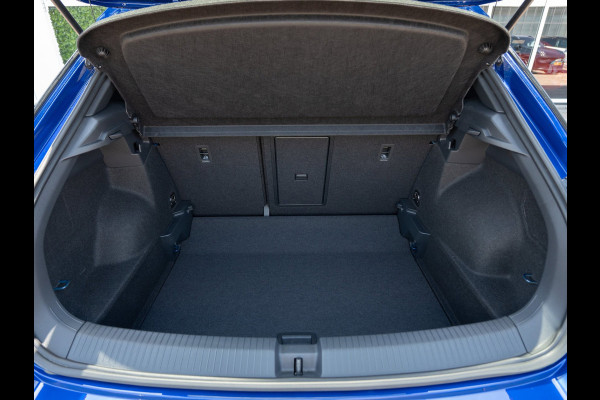 Volkswagen T-Roc 1.5 TSI 150PK DSG R-Line | Massage | Carplay | Camera | Standkachel