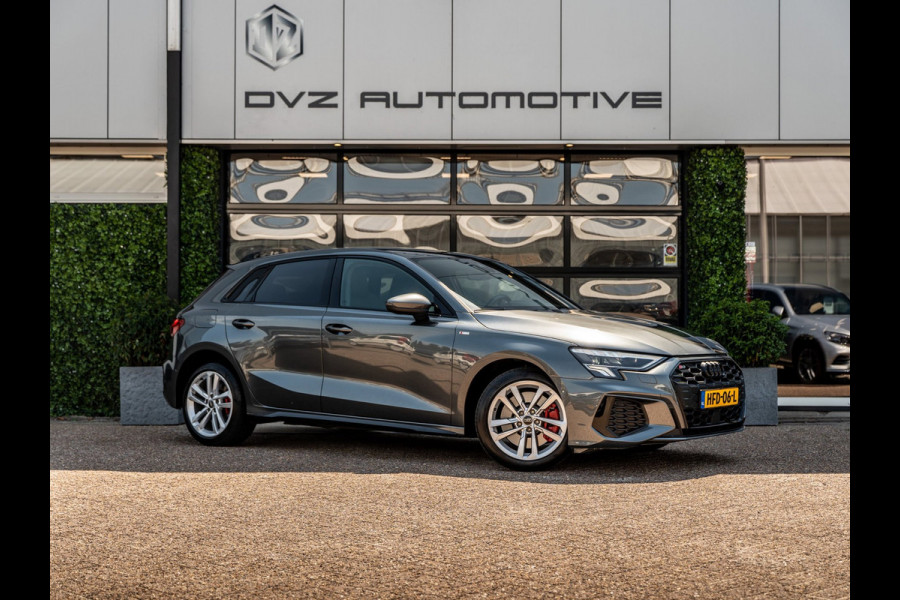 Audi A3 Sportback 45 TFSIe 245PK S edition Competition | Black Optik | ACC | Carplay |