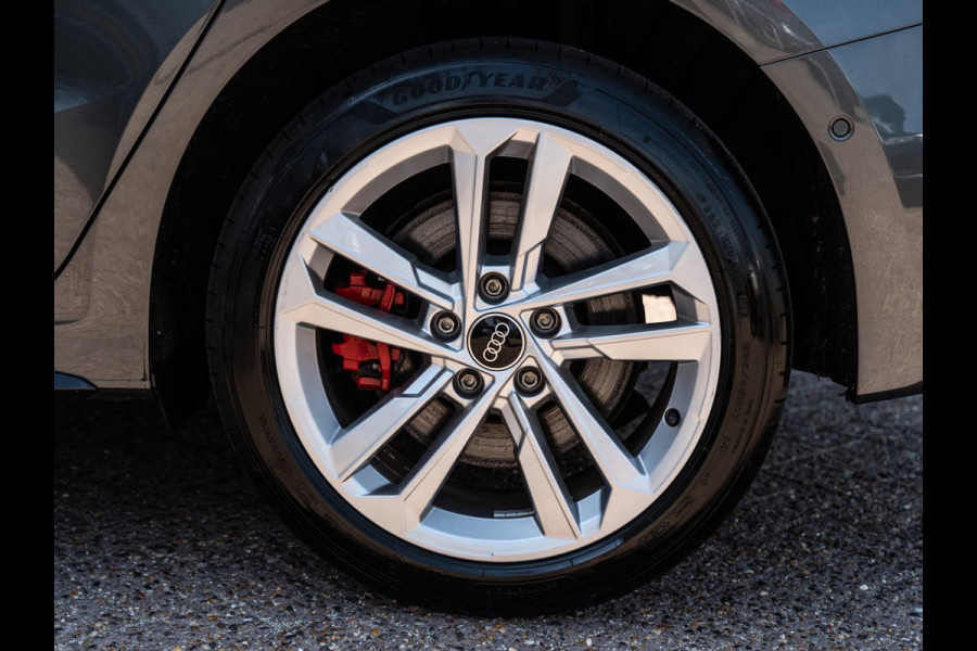 Audi A3 Sportback 45 TFSIe 245PK S edition Competition | Black Optik | ACC | Carplay |