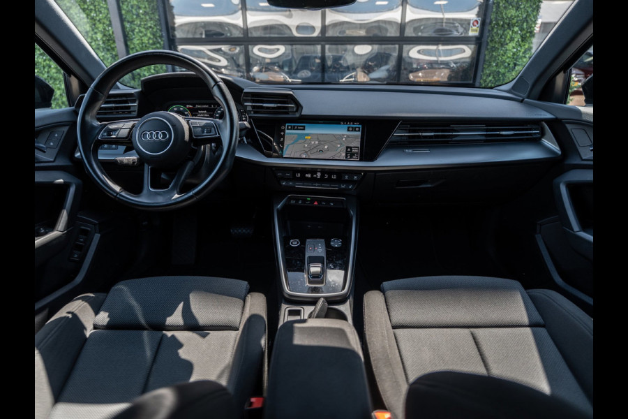 Audi A3 Sportback 45 TFSIe 245PK S edition Competition | Black Optik | ACC | Carplay |