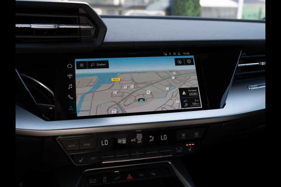 Audi A3 Sportback 45 TFSIe 245PK S edition Competition | Black Optik | ACC | Carplay |