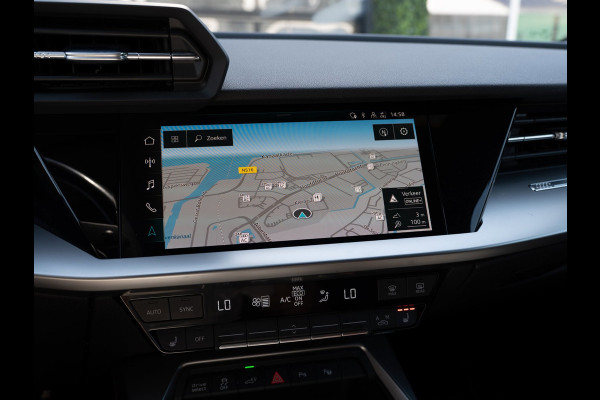 Audi A3 Sportback 45 TFSIe 245PK S edition Competition | Black Optik | ACC | Carplay |