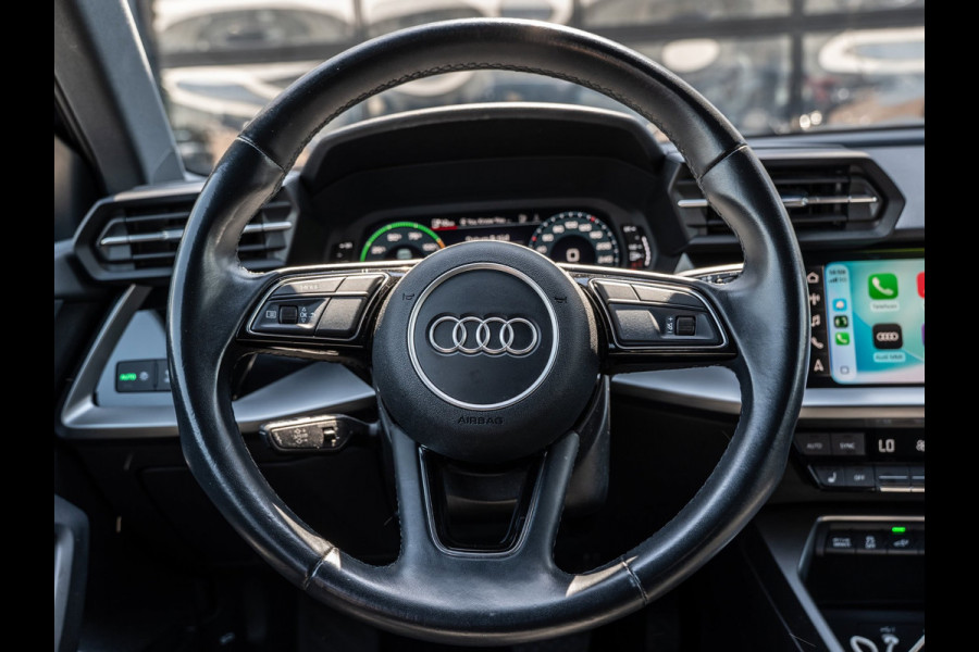 Audi A3 Sportback 45 TFSIe 245PK S edition Competition | Black Optik | ACC | Carplay |