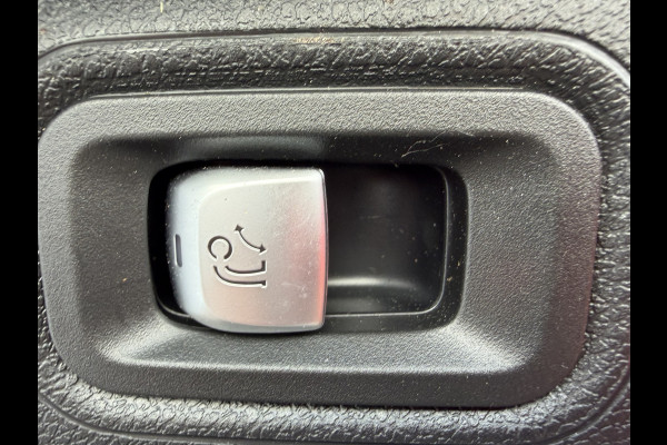 Mercedes-Benz E-Klasse 220 d Business Solution AMG Panoramadak!
