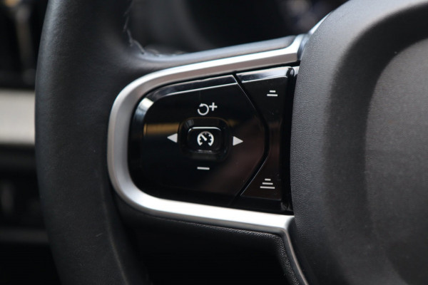 Volvo XC60 2.0 T8 Twin Engine AWD Inscription / PANO / MEMORY / 360 / KEYLESS / STOELVERW