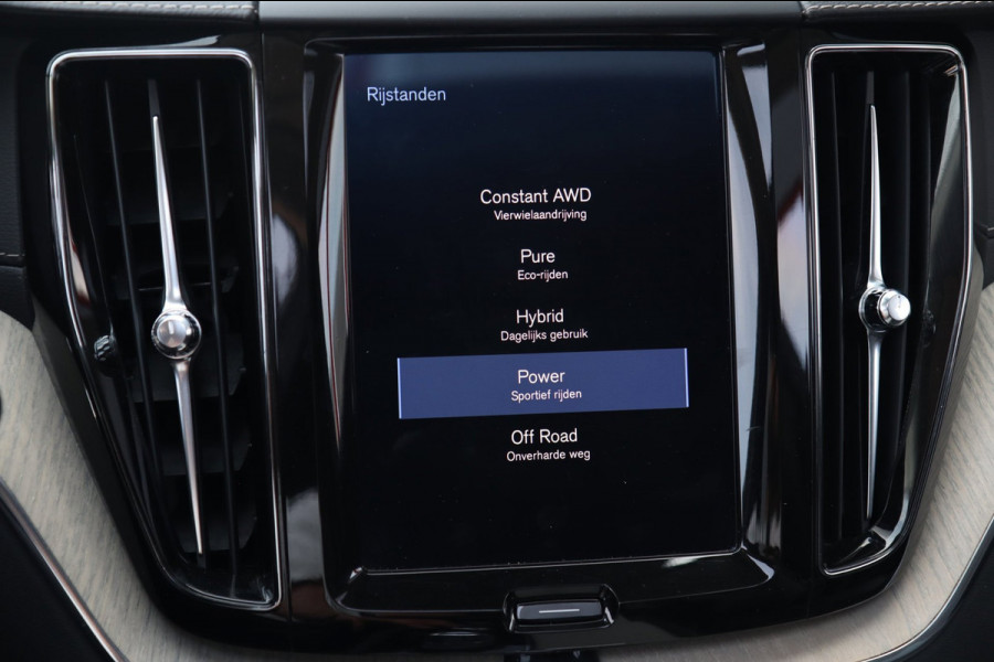 Volvo XC60 2.0 T8 Twin Engine AWD Inscription / PANO / MEMORY / 360 / KEYLESS / STOELVERW