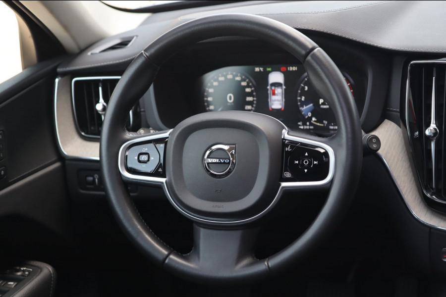Volvo XC60 2.0 T8 Twin Engine AWD Inscription / PANO / MEMORY / 360 / KEYLESS / STOELVERW