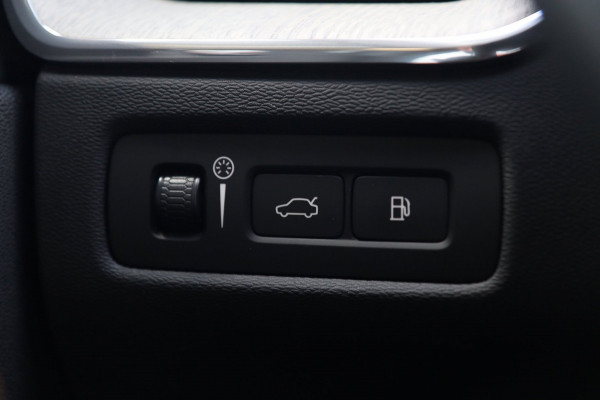Volvo XC60 2.0 T8 Twin Engine AWD Inscription / PANO / MEMORY / 360 / KEYLESS / STOELVERW
