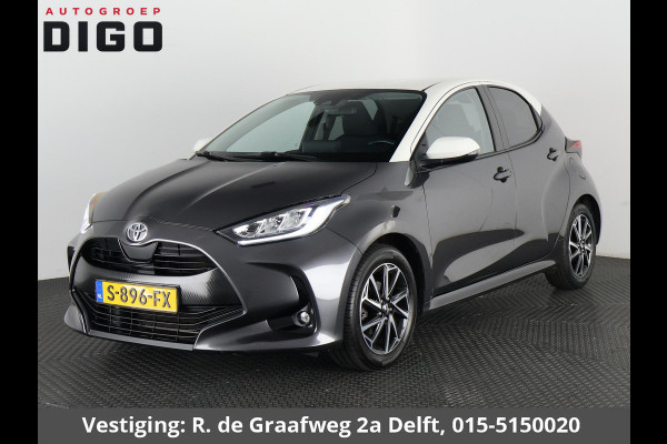 Toyota Yaris 1.5 VVT-I First Edition Bi-Tone Automaat | Apple Carplay & AndroidAUTO | Camera | Lichtmetalen velgen |