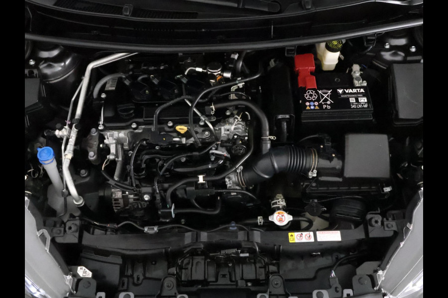 Toyota Yaris 1.5 VVT-I First Edition Bi-Tone Automaat | Apple Carplay & AndroidAUTO | Camera | Lichtmetalen velgen |