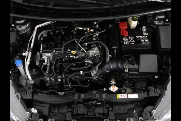 Toyota Yaris 1.5 VVT-I First Edition Bi-Tone Automaat | Apple Carplay & AndroidAUTO | Camera | Lichtmetalen velgen |