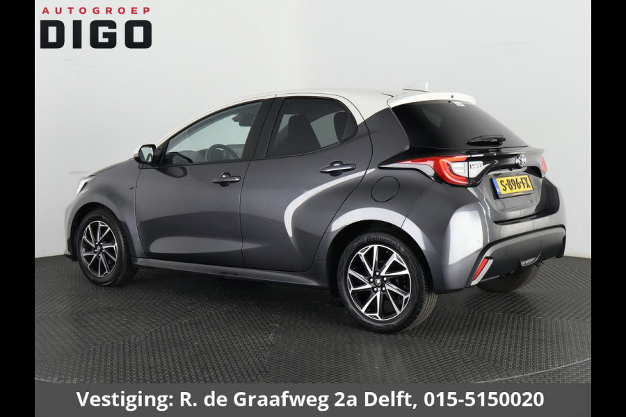Toyota Yaris 1.5 VVT-I First Edition Bi-Tone Automaat | Apple Carplay & AndroidAUTO | Camera | Lichtmetalen velgen |