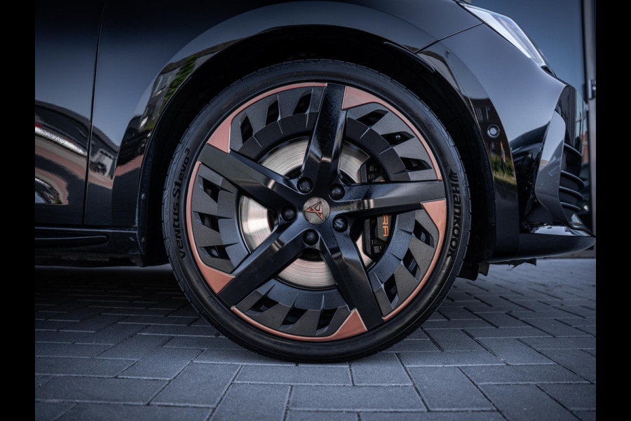CUPRA Leon Sportstourer 1.4 e-Hybrid 245pk - Pano l ACC l Camera l Sfeerverl.