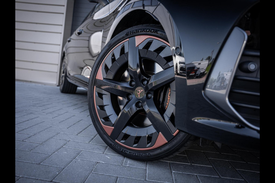CUPRA Leon Sportstourer 1.4 e-Hybrid 245pk - Pano l ACC l Camera l Sfeerverl.