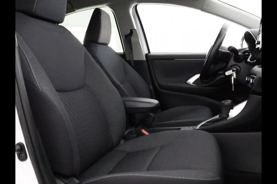 Toyota Yaris 1.5 Hybrid Active Sport | Stoelverwarming | Navigatie | Camera | Apple Carplay & AndroidAUTO |