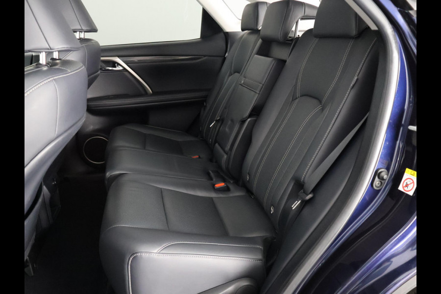 Lexus RX 450h 4WD Luxury Line | Navigatie | Stoelventilatie & Verwarming | Leder | Kofferbak automatisch |