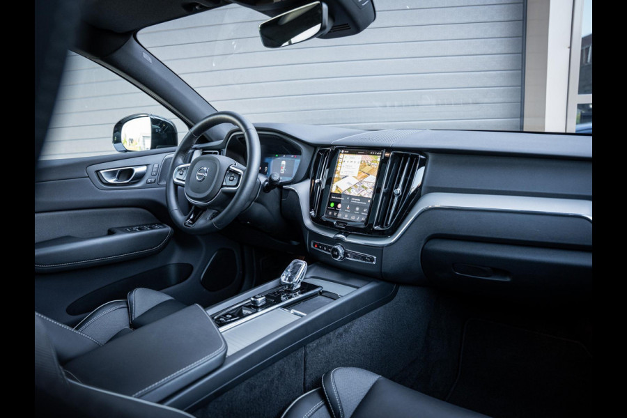Volvo XC60 2.0 T8 Plug-in hybrid AWD Plus Black Edition - Long Range l Pano l 360cam l Memory
