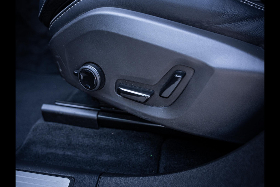 Volvo XC60 2.0 T8 Plug-in hybrid AWD Plus Black Edition - Long Range l Pano l 360cam l Memory