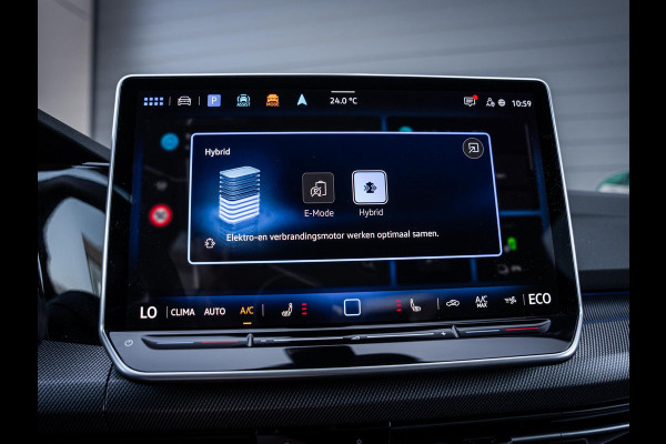 Volkswagen Golf 8.5 1.5 eHybrid GTE - 272PK l Pano l IQ-L l HUD l 360cam