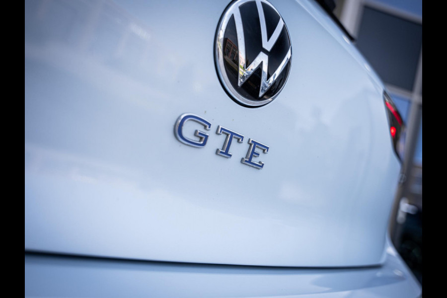 Volkswagen Golf 8.5 1.5 eHybrid GTE - 272PK l Pano l IQ-L l HUD l 360cam