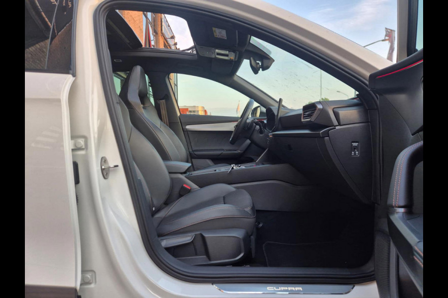 CUPRA Formentor 1.4 e-Hybrid VZ Performance! Sfeerverl! Panoramadak! Camera! 245 PK