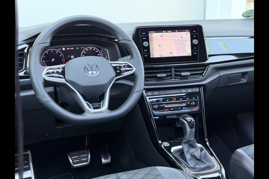Volkswagen T-Roc 1.5 TSI 3x R-Line Pano/Keyless/Camera
