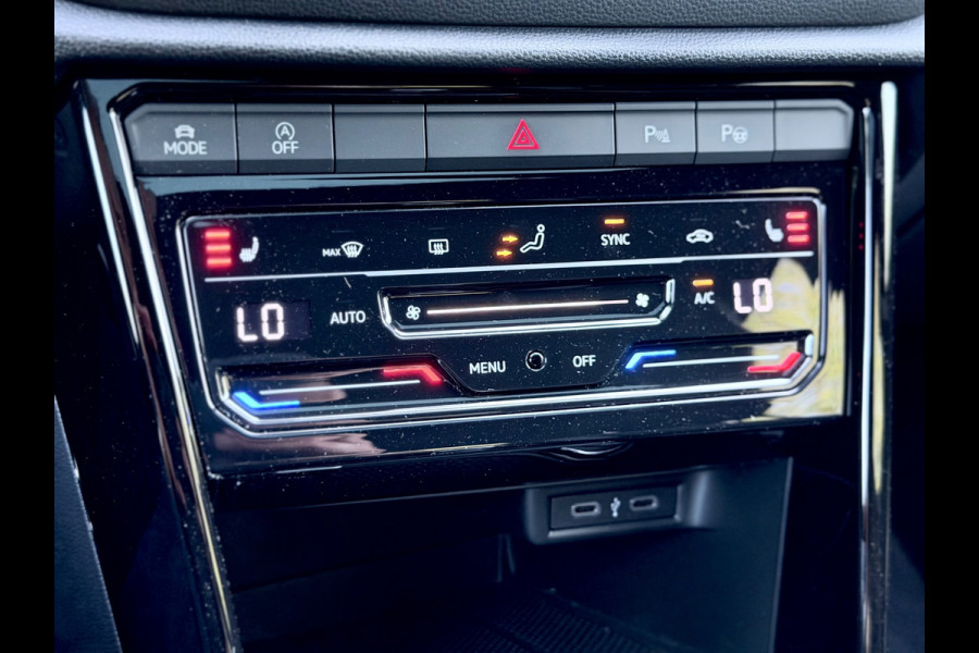 Volkswagen T-Roc 1.5 TSI 3x R-Line Pano/Keyless/Camera