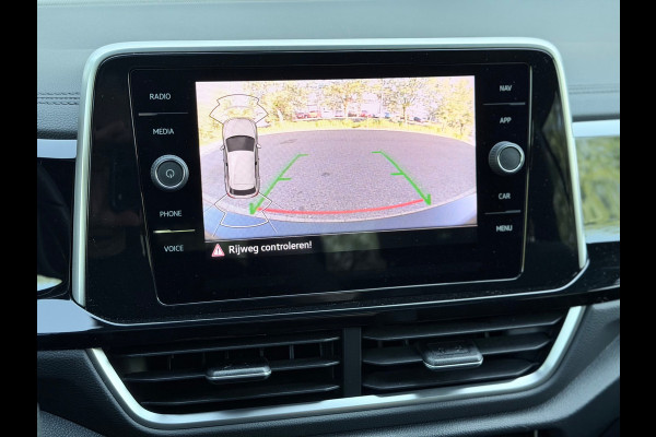 Volkswagen T-Roc 1.5 TSI 3x R-Line Pano/Keyless/Camera