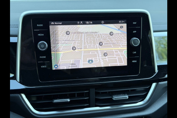 Volkswagen T-Roc 1.5 TSI 3x R-Line Pano/Keyless/Camera
