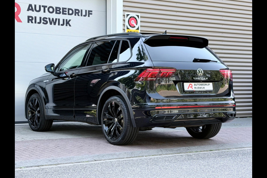 Volkswagen Tiguan 1.5 TSI 3x R-Line Pano/Keyless/AppleCarPlay