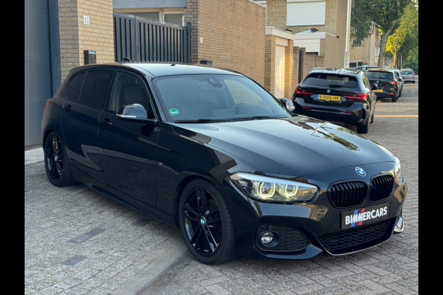 BMW 1-serie 120i F20 5Drs Aut Shadowline Executive M-sport