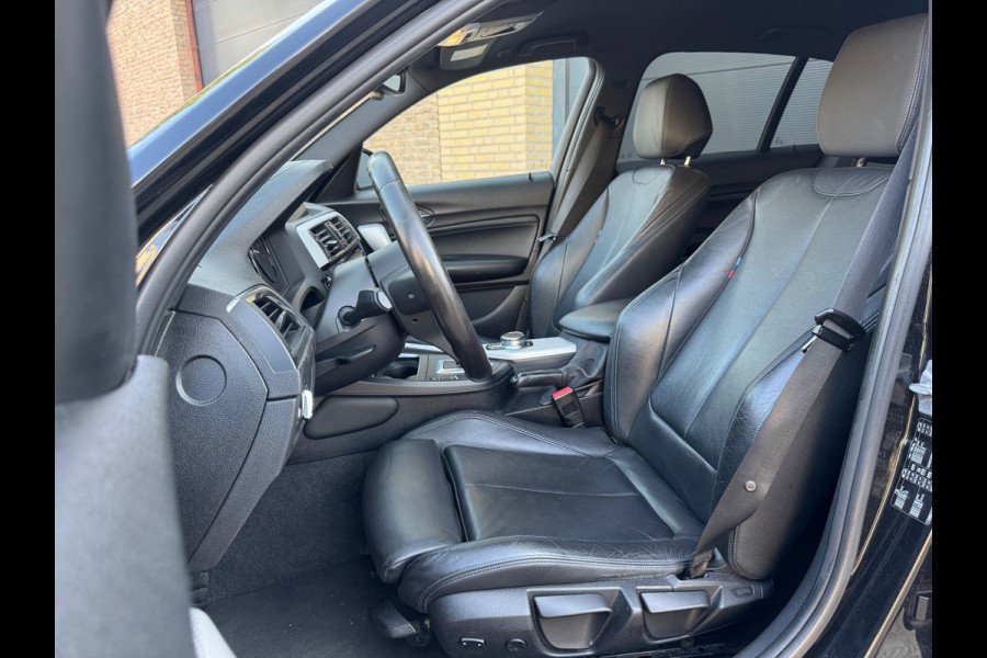 BMW 1-serie 120i F20 5Drs Aut Shadowline Executive M-sport