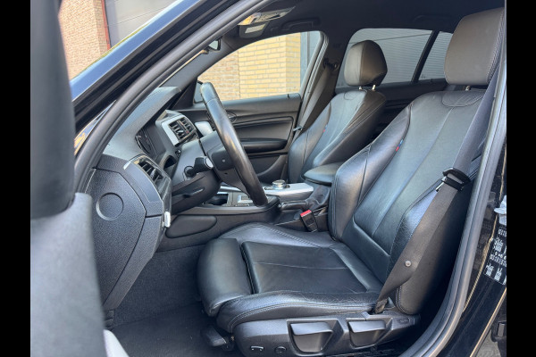 BMW 1-serie 120i F20 5Drs Aut Shadowline Executive M-sport