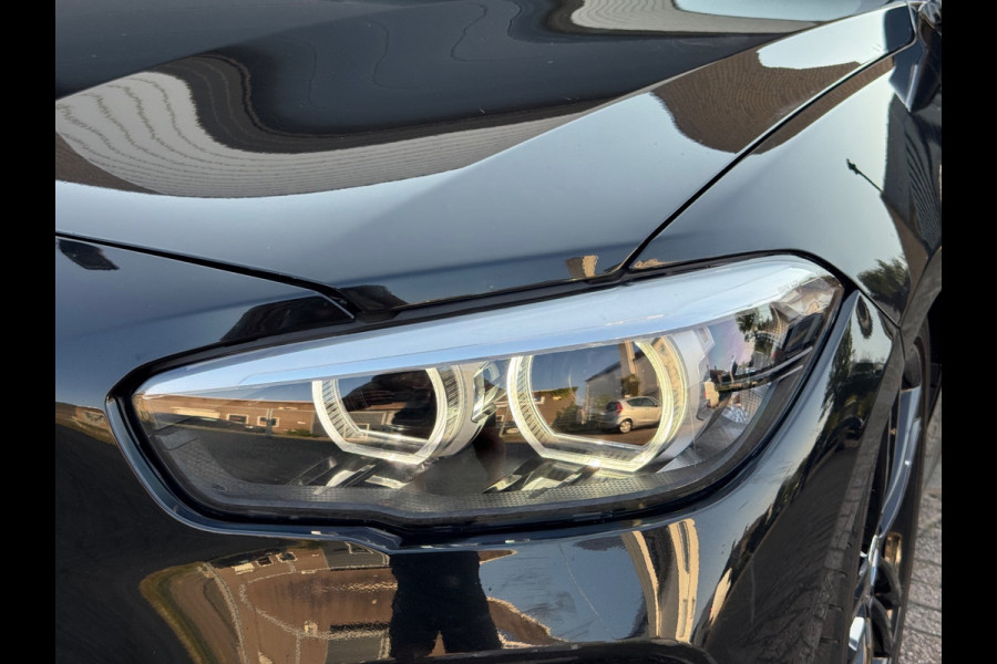 BMW 1-serie 120i F20 5Drs Aut Shadowline Executive M-sport
