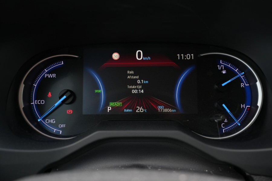 Toyota RAV4 2.5 Hybrid AWD Business Intro