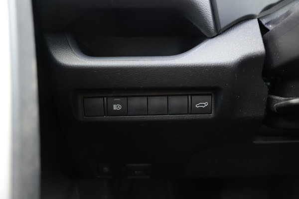 Toyota RAV4 2.5 Hybrid AWD Business Intro